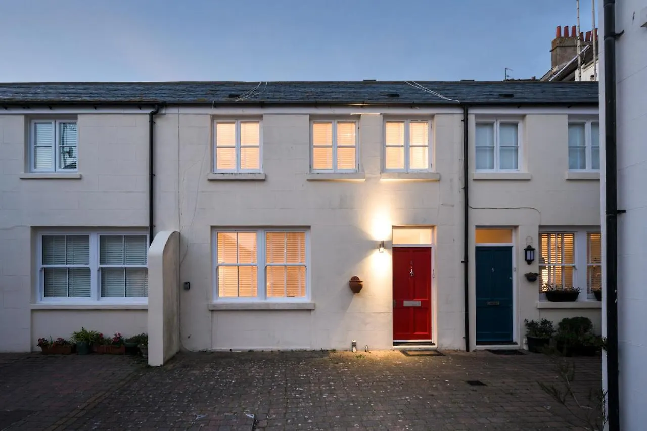 Sillwood Mews - With Free Parking Villa Brighton Holiday home